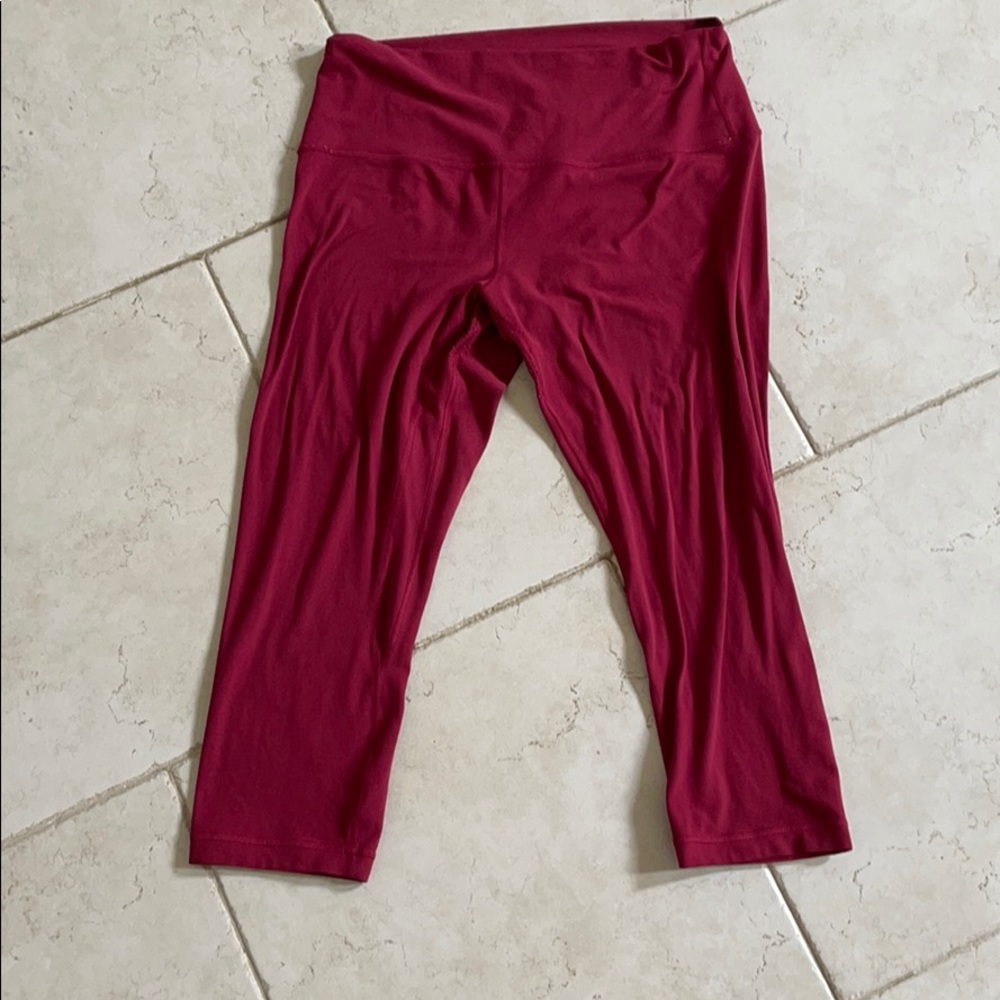 lululemon athletica Burgundy Capris Leggings